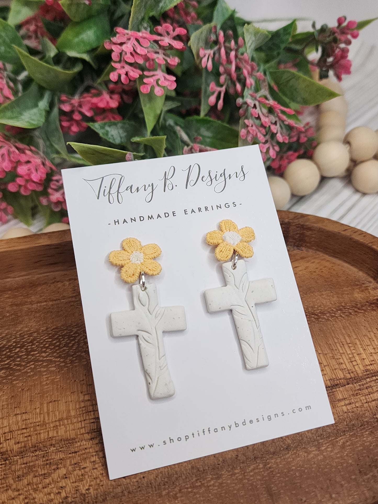White Daisy Cross