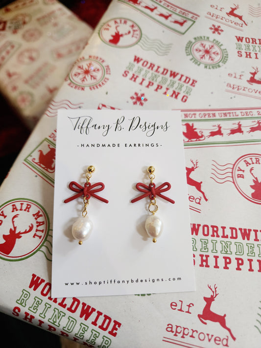 Petite Red Bows With Gold Studs